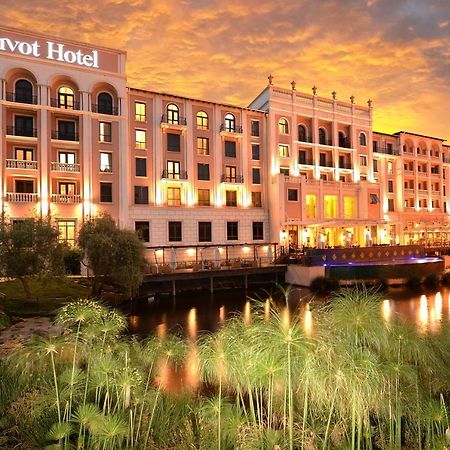 Pivot Hotel Montecasino Йоханнесбург Экстерьер фото