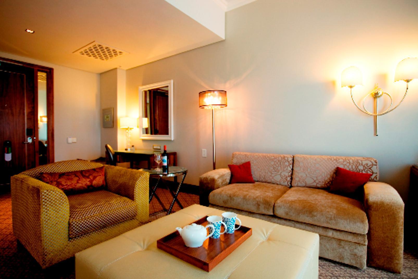 Pivot Hotel Montecasino Йоханнесбург Экстерьер фото