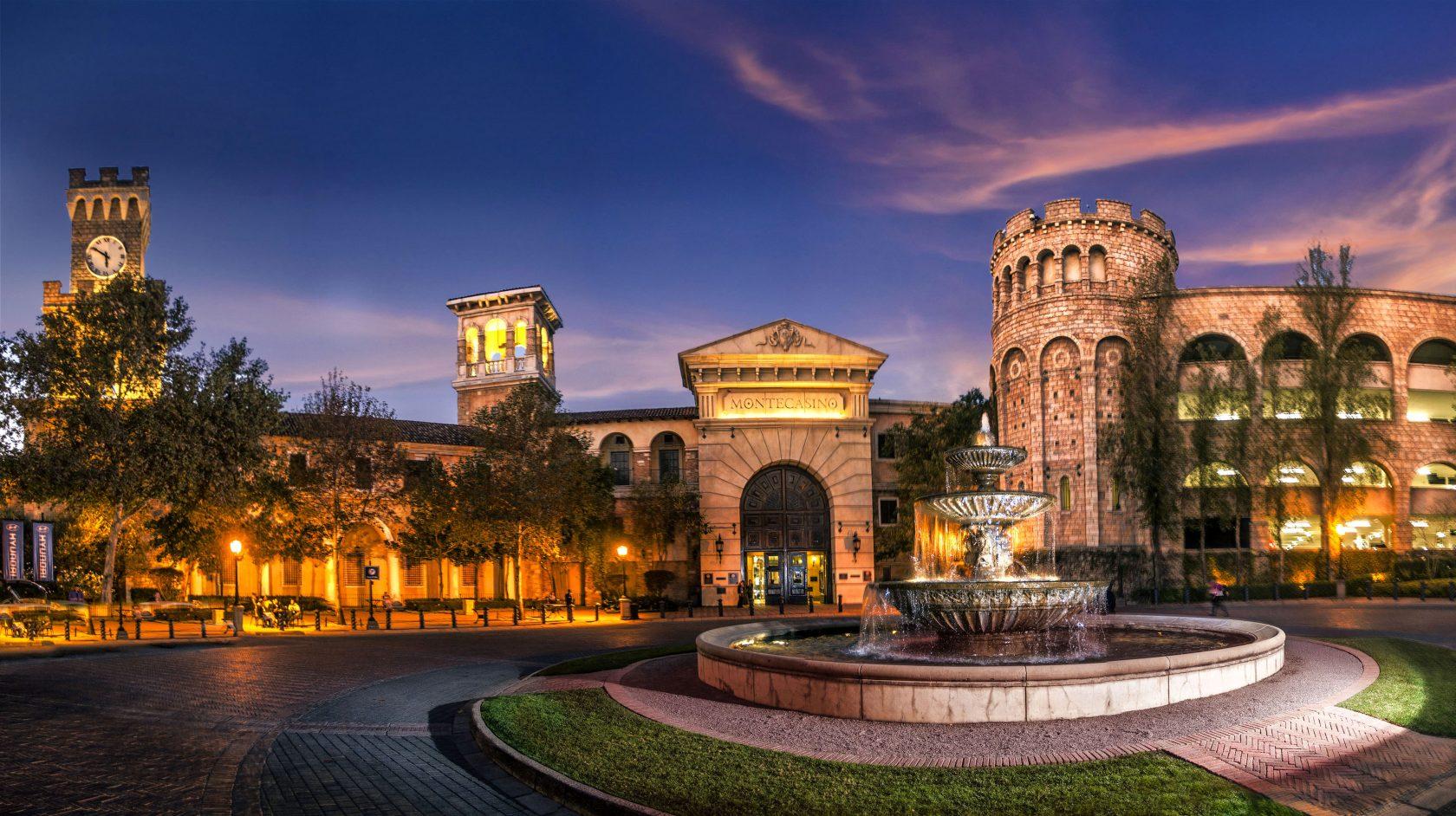 Pivot Hotel Montecasino Йоханнесбург Экстерьер фото