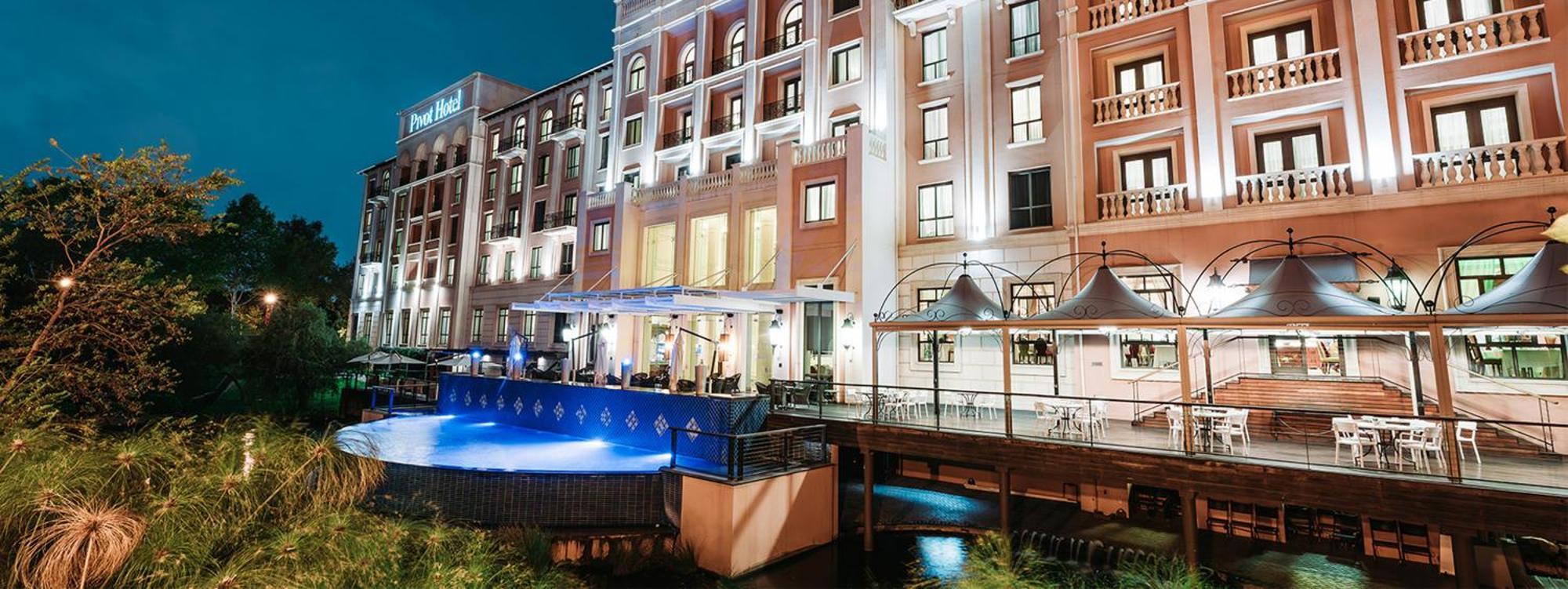 Pivot Hotel Montecasino Йоханнесбург Экстерьер фото