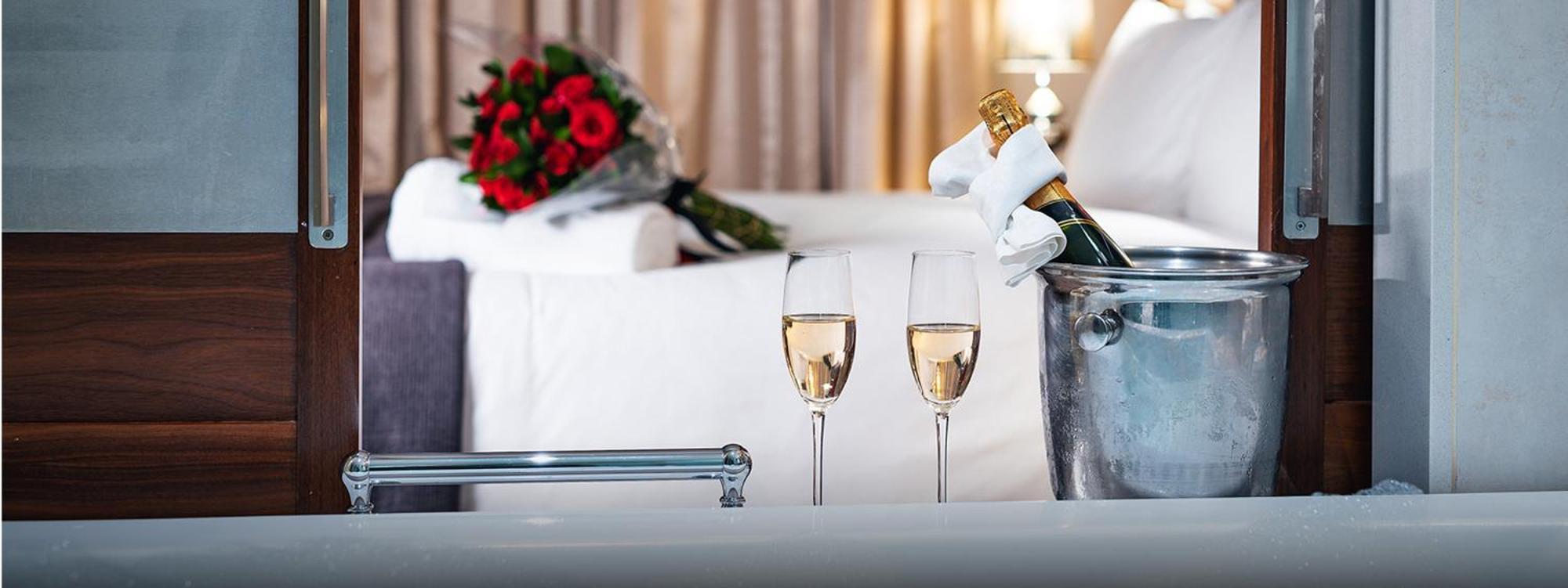Pivot Hotel Montecasino Йоханнесбург Экстерьер фото