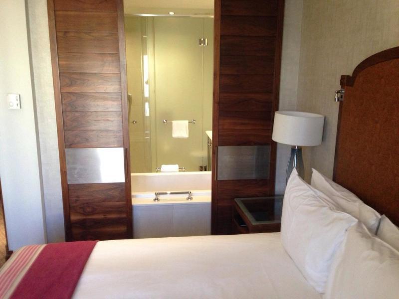 Pivot Hotel Montecasino Йоханнесбург Экстерьер фото